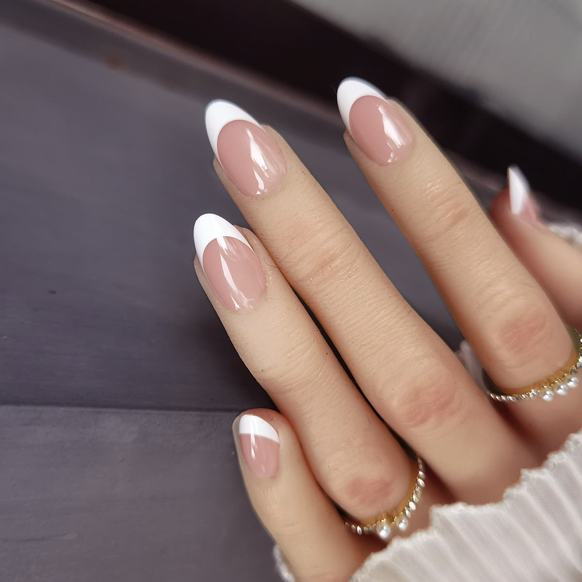Wholesale Cross-Border Hot-Selling Wearable Nails Almond Nails Realistic Short Handmade Wearable Nail Tips Stickers Export Wholesale Factory