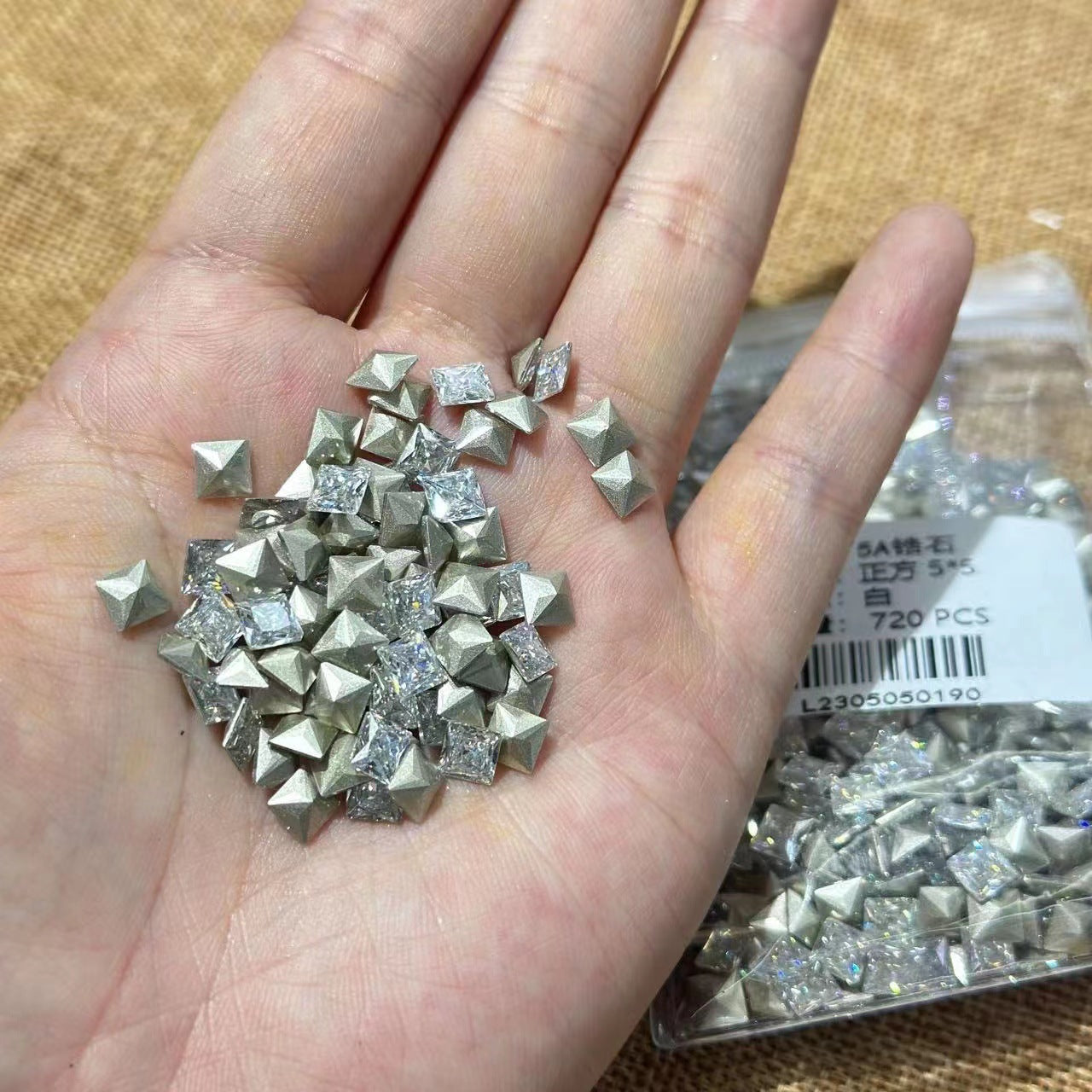 5A Medium Zircon Rose Cut Nail Art Rhinestones Sparkling Pointed Bottom Plated Wheat Spike Nail Rhinestones Decorations Wholesale