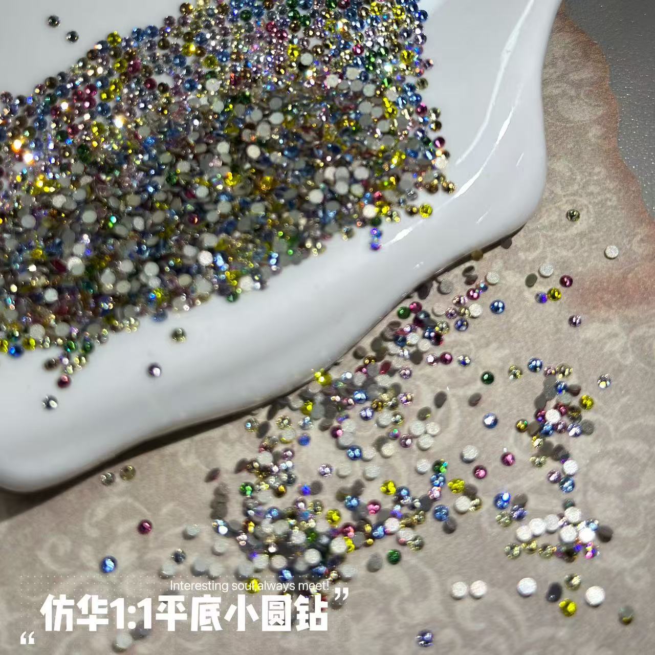 Super Shiny Flat Colorful Round Nail Art Rhinestones 33 Cut Mixed Crushed Rhinestones Nail Stickers Rhinestone Decorations