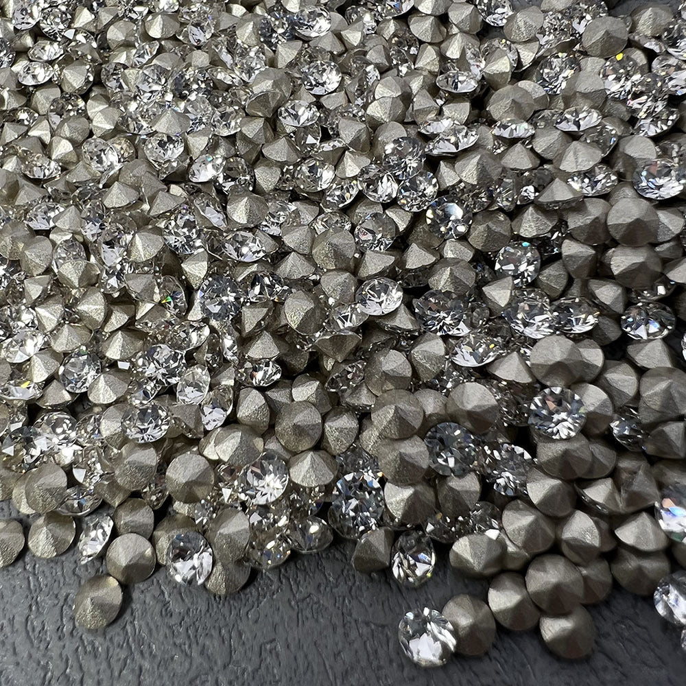 Manufacturer Wholesale New 99% Imitation Austrian Crystal Jewelry DIY Nail Art Pointed Flat Top 33 Faceted Rhinestones