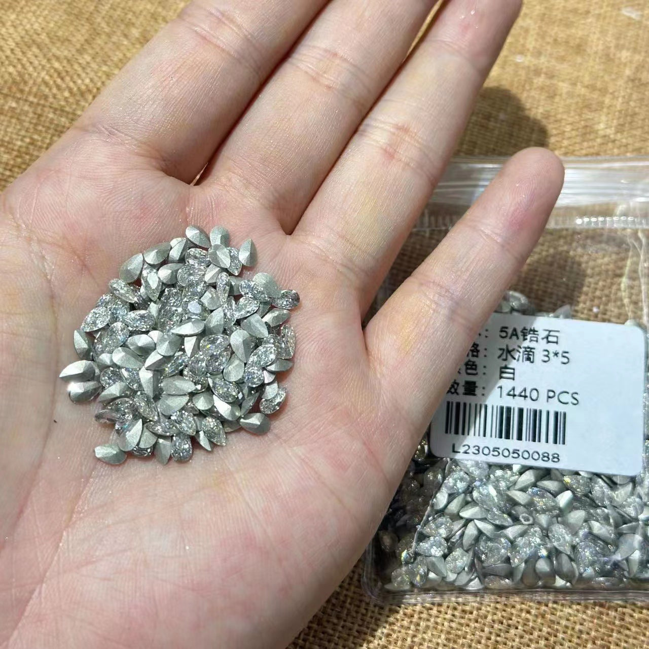 5A Medium Zircon Rose Cut Nail Art Rhinestones Sparkling Pointed Bottom Plated Wheat Spike Nail Rhinestones Decorations Wholesale