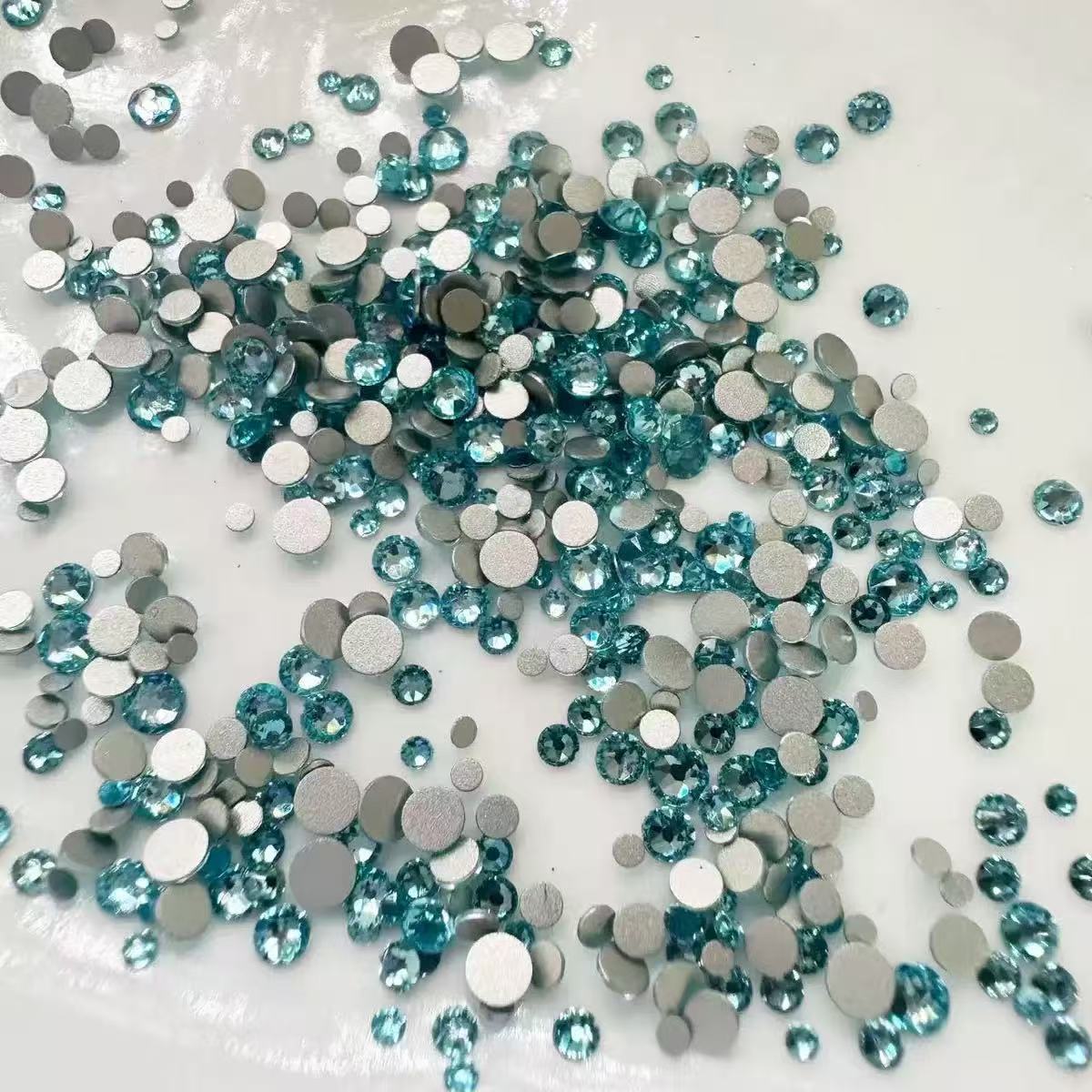 Super Shiny Flat Colorful Round Nail Art Rhinestones 33 Cut Mixed Crushed Rhinestones Nail Stickers Rhinestone Decorations