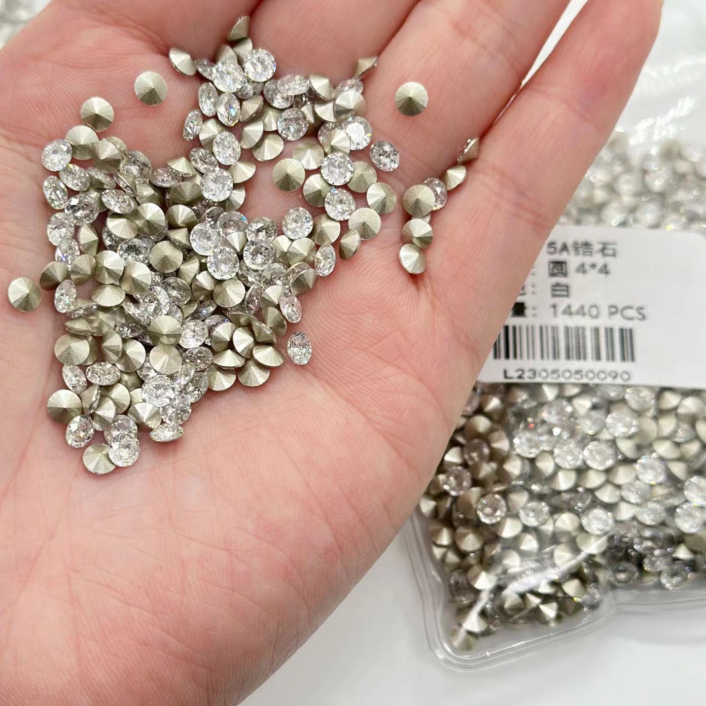 5A Medium Zircon Rose Cut Nail Art Rhinestones Sparkling Pointed Bottom Plated Wheat Spike Nail Rhinestones Decorations Wholesale