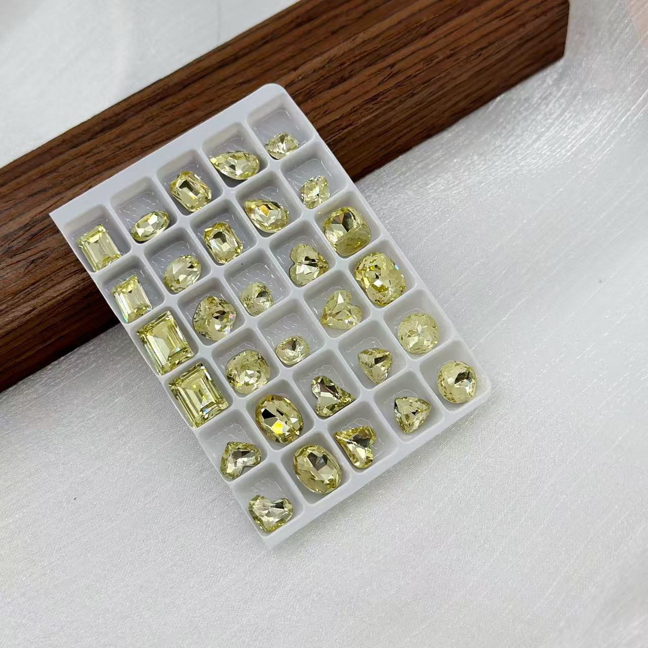 Mixed Color Set Premium Mixed Pointed Drill Combination Nail DIY Decoration